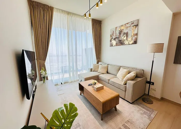 Stunning Brand New 1 Bedroom Apartment